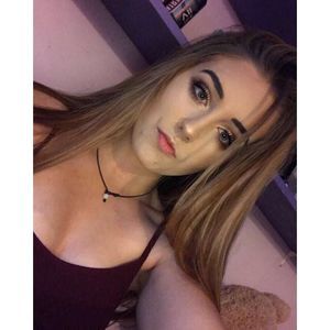 Meet your Posher, Kira